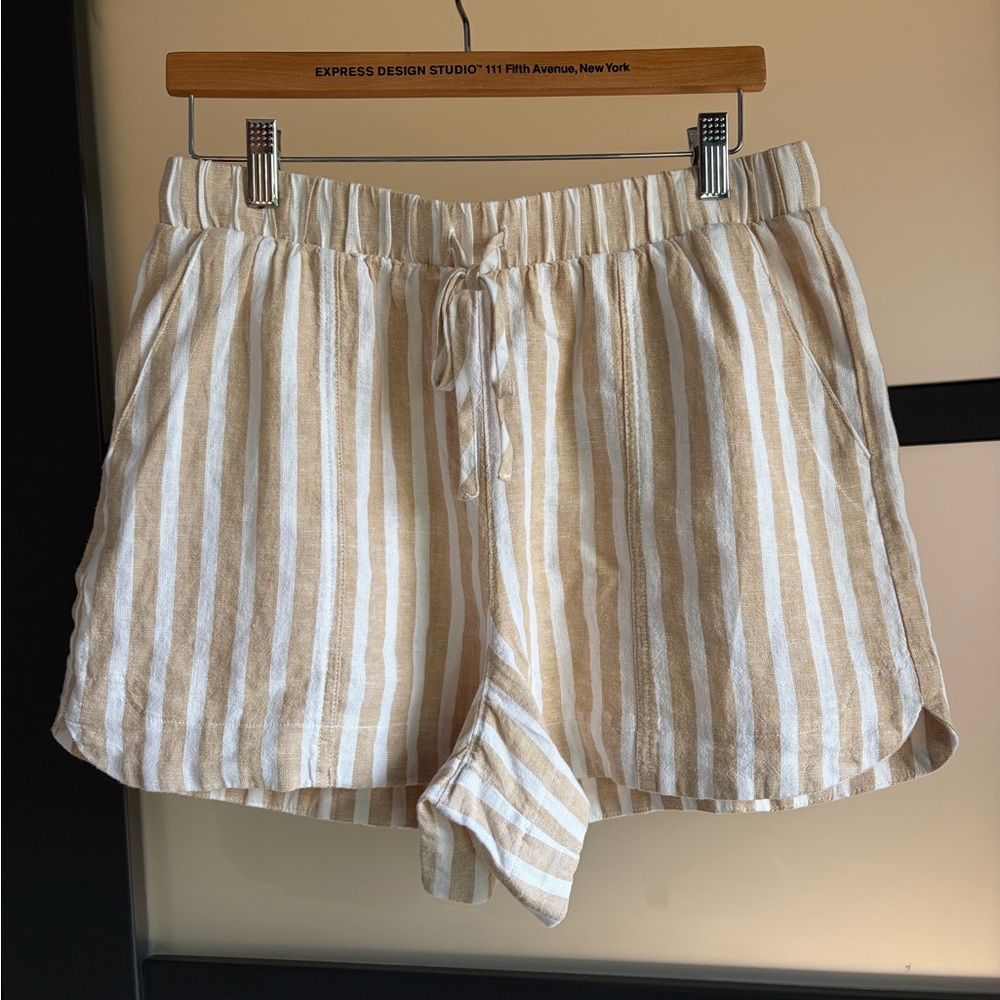 Universal Thread Tan White Striped Linen-Blend Women’s Shorts Medium